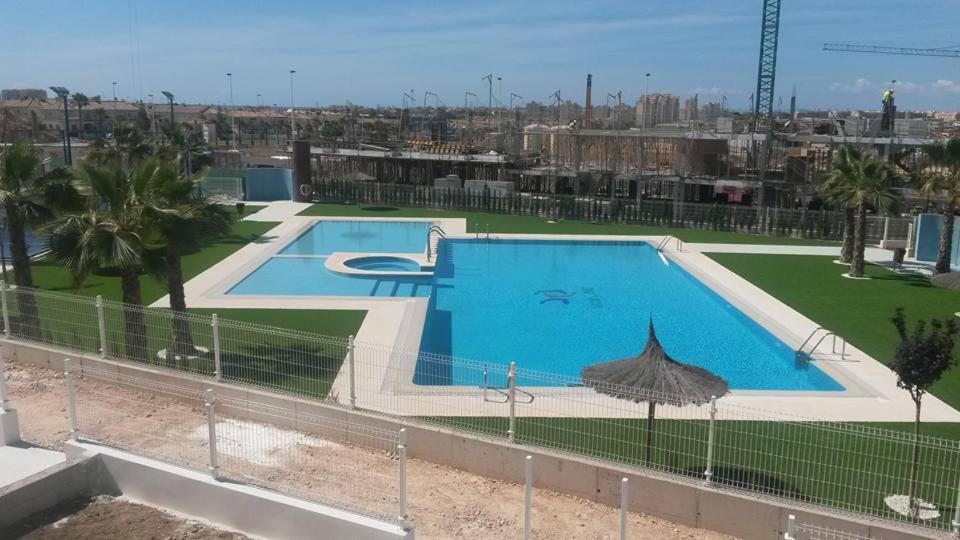 Vivienda Aguas Nuevas Familiar & Deportivo Apartamento Torrevieja Exterior foto